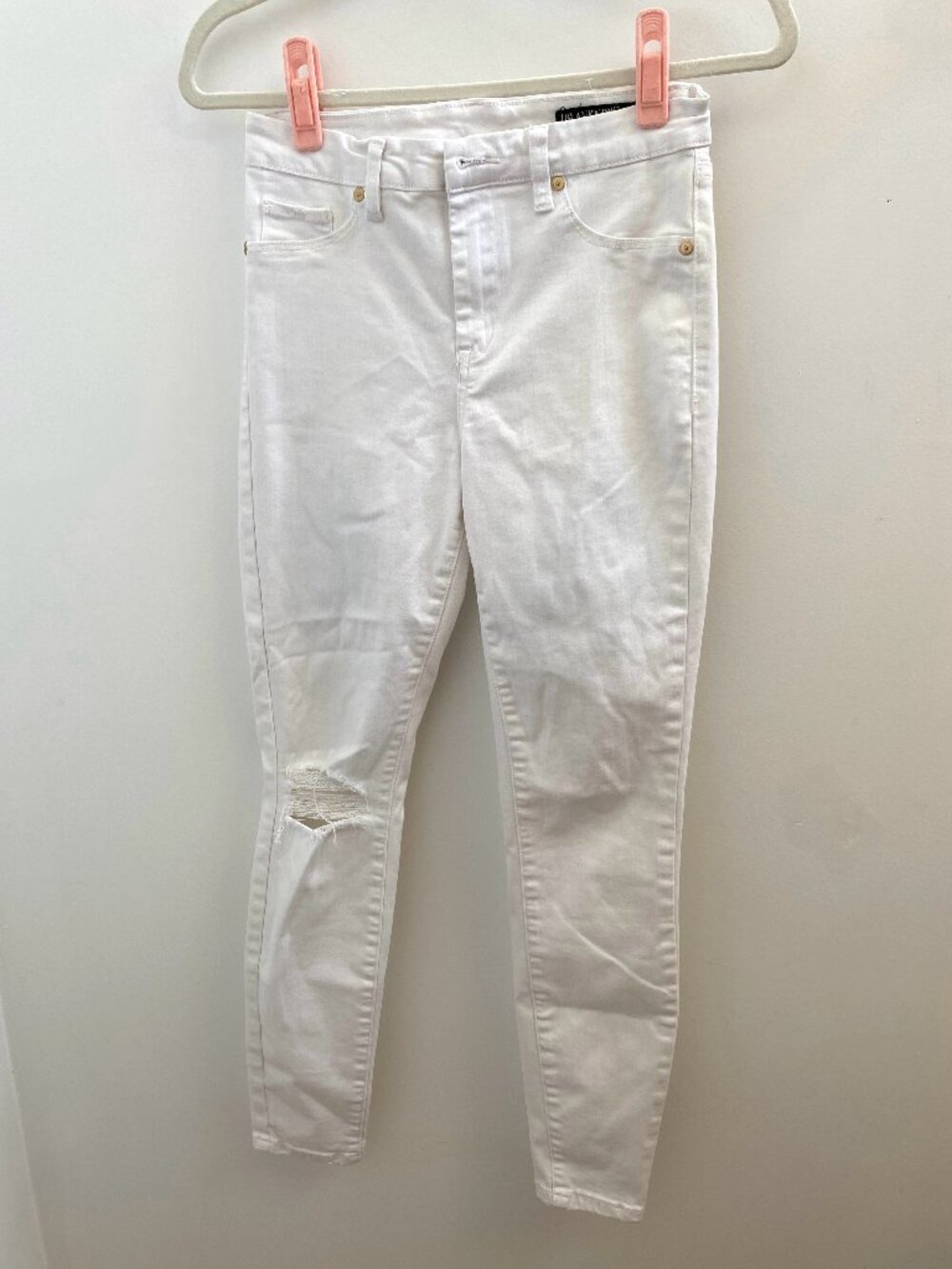 Blank NYC White Distressed Mid-Rise Skinny Jeans Size 27